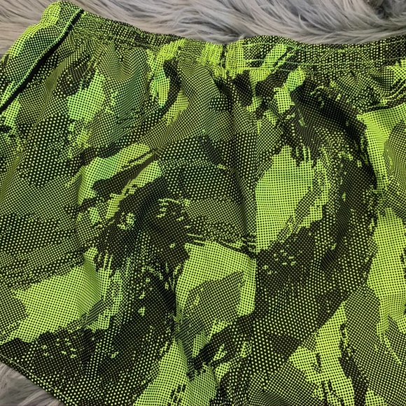 NWOT Nike Dri-Fit Running Shorts, Green Camo, Medium - Picture 8 of 8